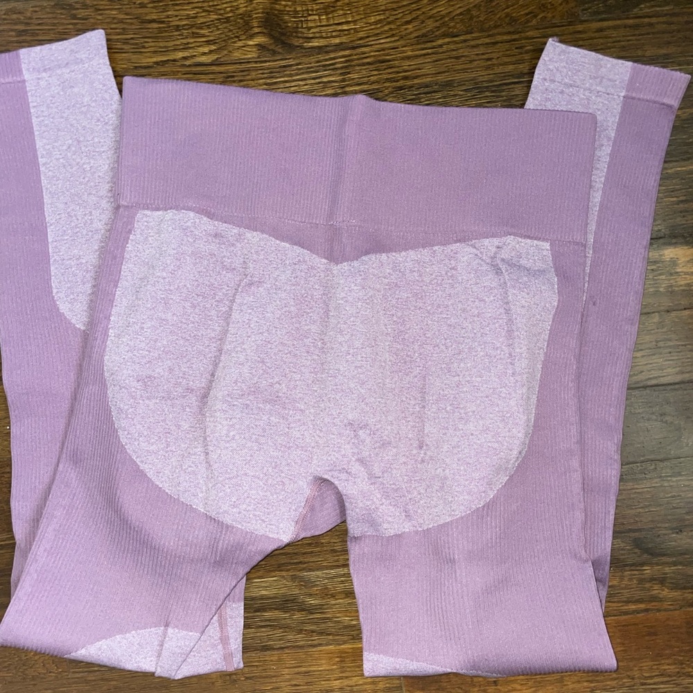 DYE (do you even) dupe seamless leggings